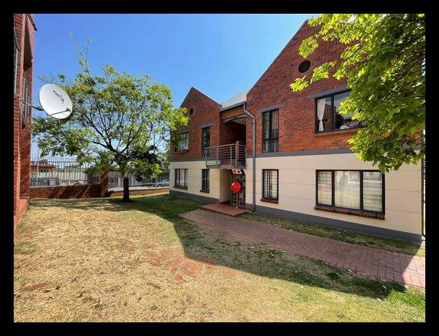2 BEDROOM APARTMENT FOR SALE IN AUCKLAND PARK